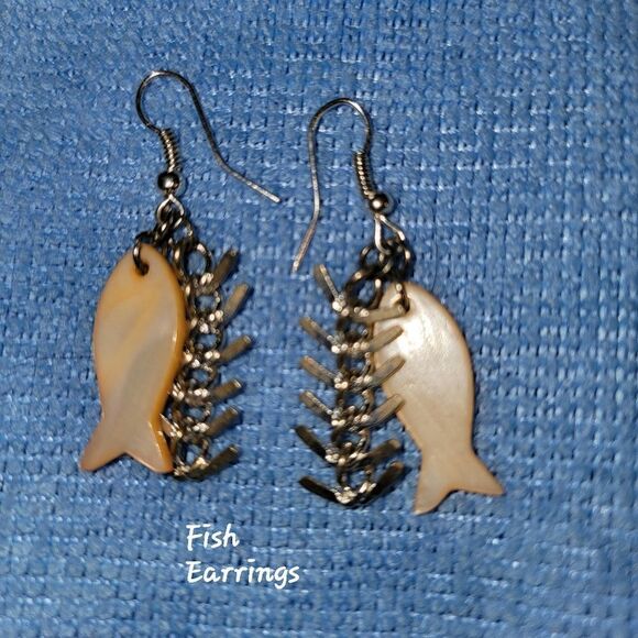 FISH EARRINGS #E-5   - Picture 1 of 3